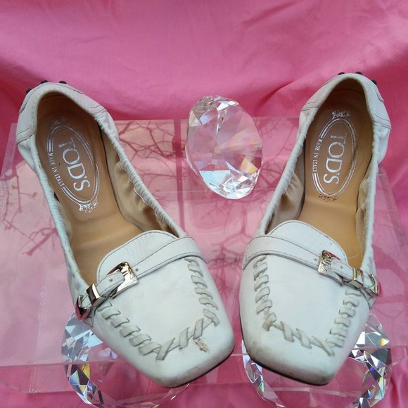 TOD'S GOMMINO DRIVING SHOES IN LEATHER - WHITE 7 - Picture 1 of 5